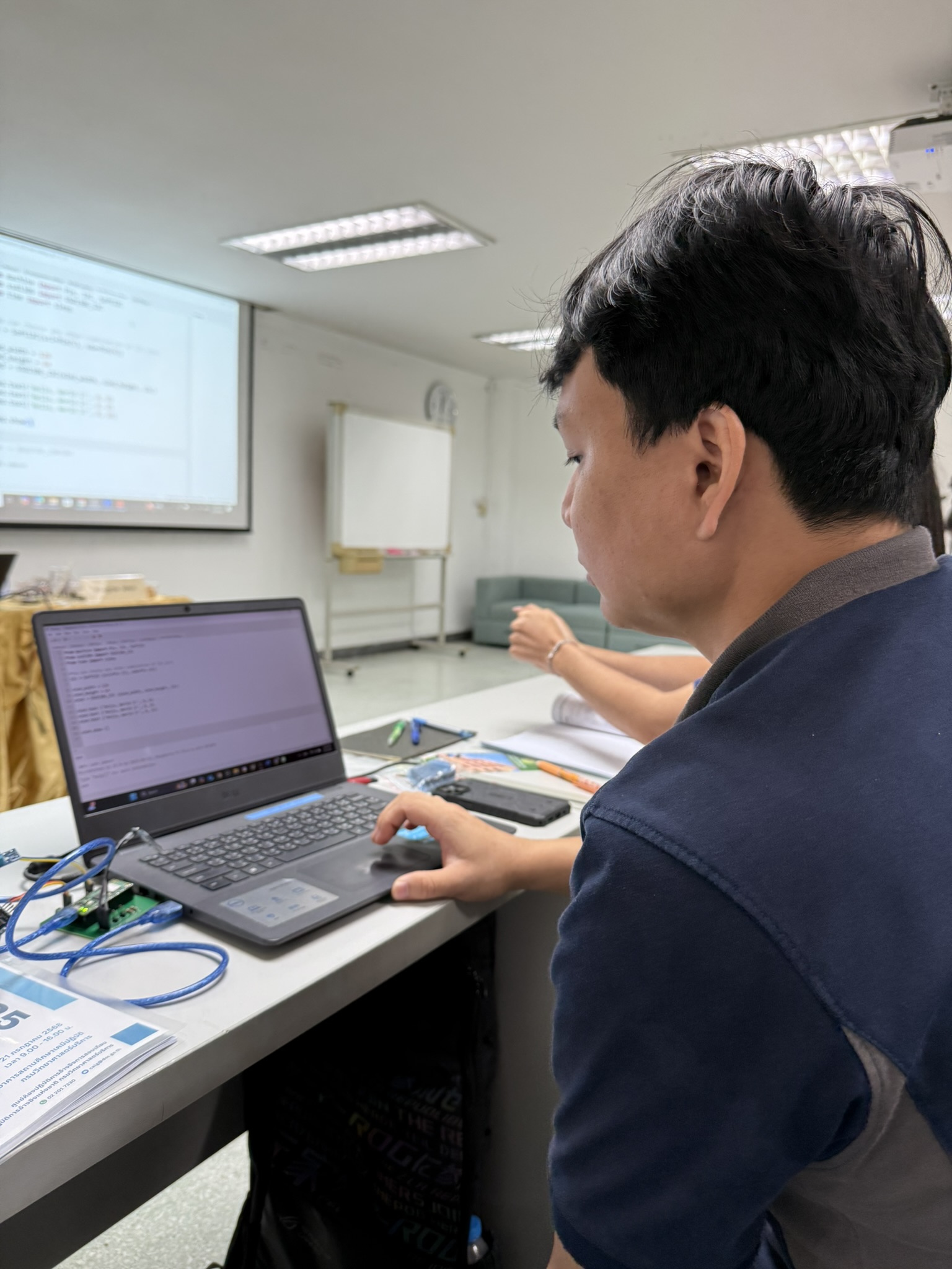 ในหัวข้อ “การประยุกต์ใช้ IoT สำหรับการวัดสภาวะแวดล้อม” ส่งเสริมผู้ประกอบการ SMEs